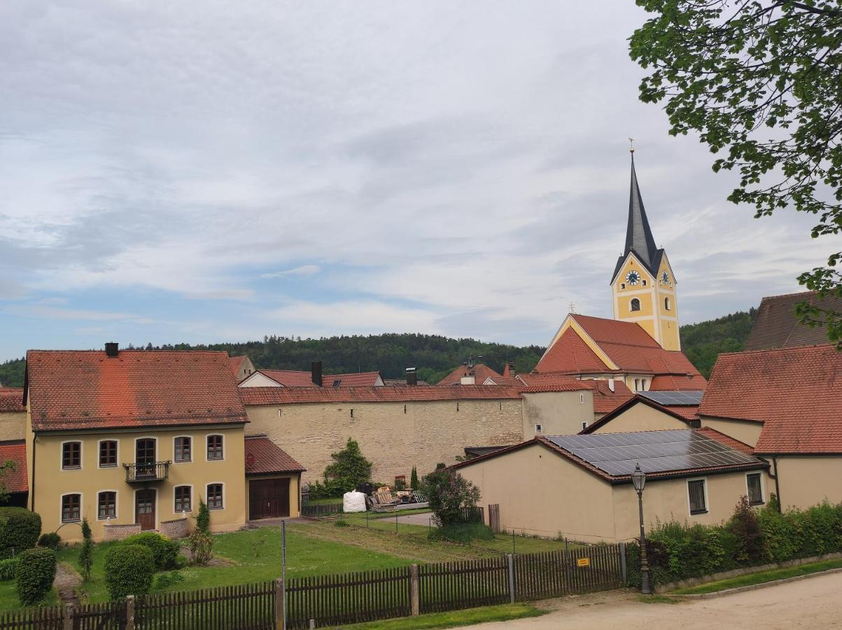 Family -Only- Welcome To Berching Exterior photo