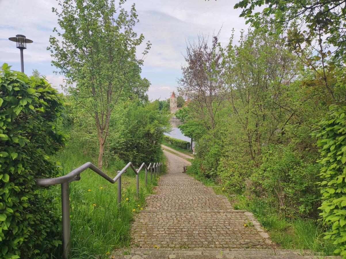 Family -Only- Welcome To Berching Exterior photo